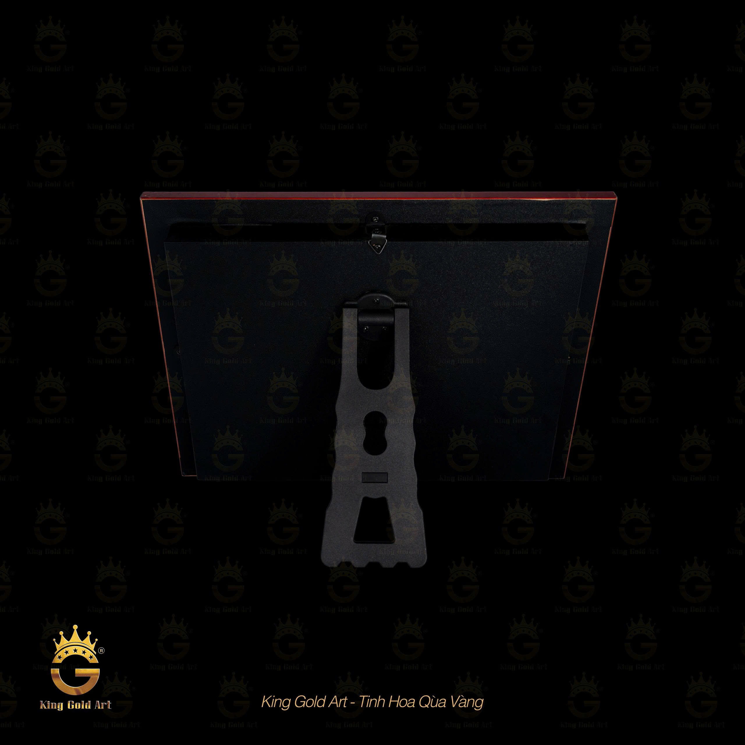 Tranh vàng: Bình hoa Cúc - Mai phú quý